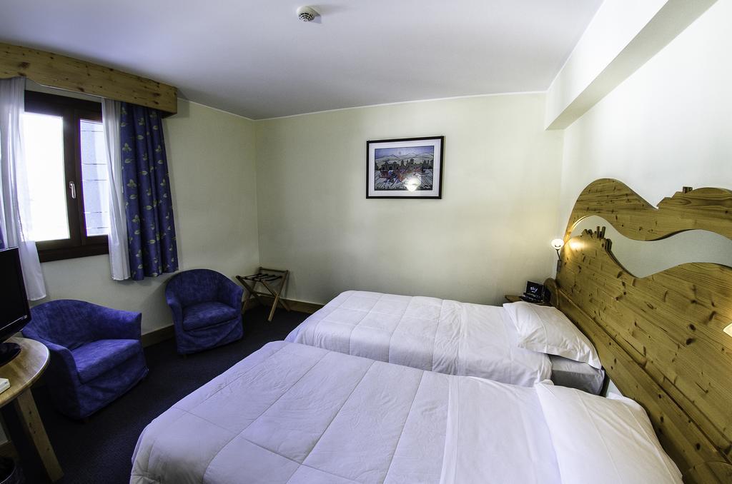 Hotel Rivè - Complesso Turistico Campo Smith Bardonecchia Esterno foto