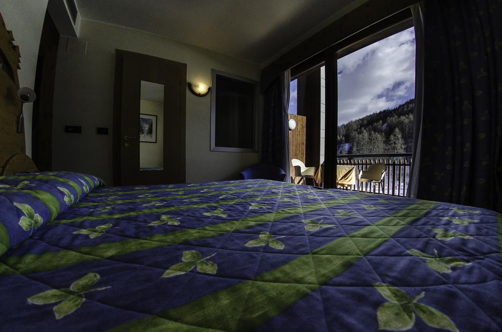 Hotel Rivè - Complesso Turistico Campo Smith Bardonecchia Esterno foto