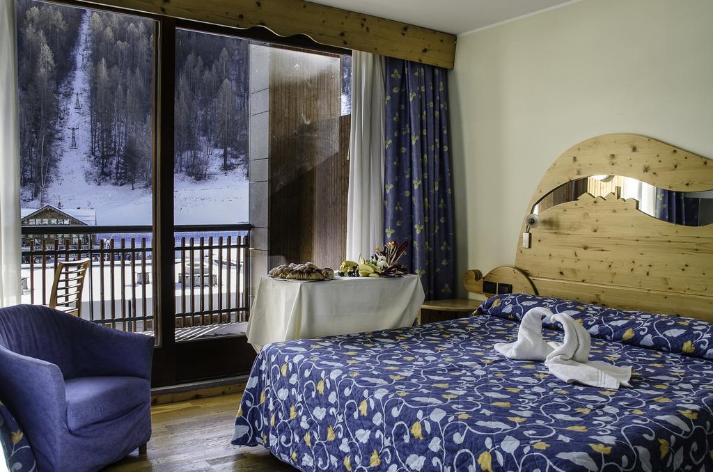 Hotel Rivè - Complesso Turistico Campo Smith Bardonecchia Esterno foto